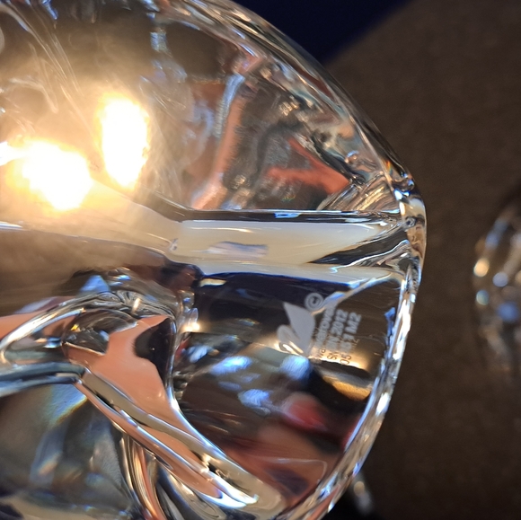 Pristine Swarovski crystal SCS 2012 Paikea whale and title plaque - Picture 6 of 10